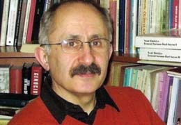 Akcam to write a book about Armenian Genocide for Erdogan 