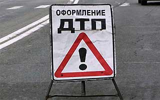 Deputy Chief of Armenian Armed Forces General Staff Enriko Apriamov`s  car gets into an accident on Yerevan-Artashat road  
