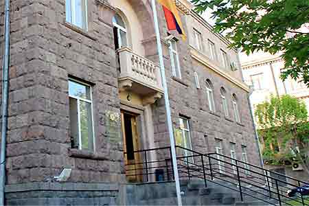 As of 11.00, 9.39% of all eligible voters voted in the elections to  the Council of Elders