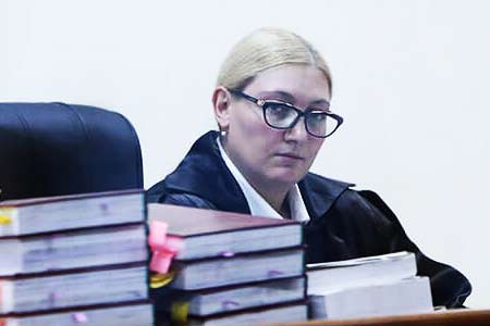 Судья по делу Роберта Кочаряна и других отказалась брать самоотвод