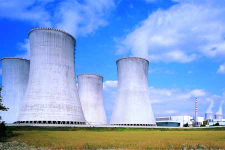 Iran`s FM dismisses concerns on radioactive contamination of border river