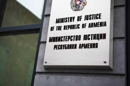 RA Ministry of Justice submitts draft amendments to law for public  discussion changing oath for members of Cabinet of Ministers 