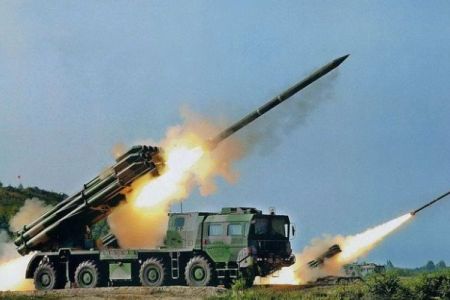 Вражеские силы обстреливают из установок <Град> и <Смерч> Мартунинский район Карабаха