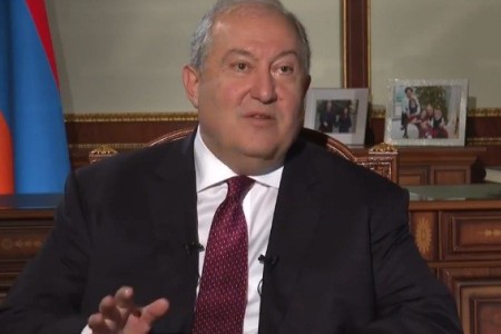 Глава Армении направил телеграмму соболезнования президенту Казахстана