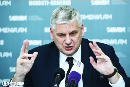 Российский политолог об американо-грузинском охлаждении: Никакого поворота на Москву имени Мимино и Грузия-фильм не произошло