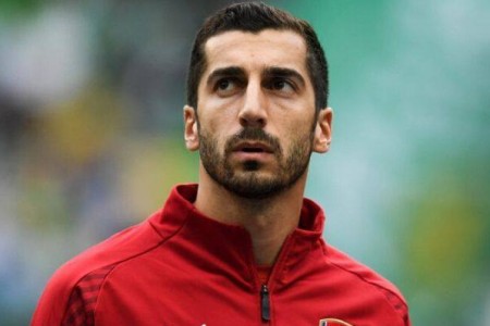 Henrikh Mkhitaryan plays `Match for Peace` in Rome`s Olympic Stadium