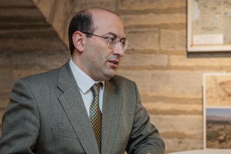 Դիվանագետ. Ադրբեջանից ակնկալում ենք, որ մի կողմ կդնի Հայաստանի նկատմամբ իր առավելապաշտական դիրքորոշումները