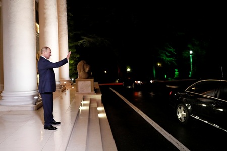 Путин: Есть некоторые предпосылки того, что в целом путь к мирному договору между Арменией и Азербайджаном найден