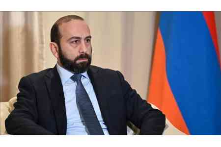Глава МИД Армении выразил соболезнованию Ирану в связи с гибелью верховного лидера страны и предложил гуманитарную помощь