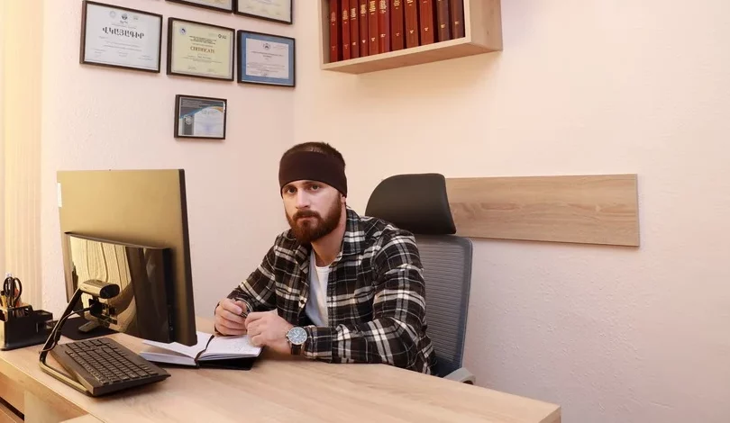 Адвокат сигнализирует: Правоохранители Ванадзора избили родственника жертвы ограбления