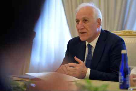 Президент РА и вице-президент ИРИ подчеркивают важность принципа взаимного уважения и мирного сосуществования как основы стабильности и развития региона