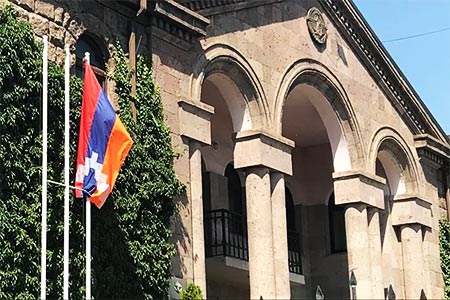 Власти Арцаха не могут выплатить задолженности по зарплатам арцахцев из-за заморозки Арменией счетов правительства НКР