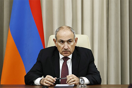 Пашинян поздравил Кобахидзе с Днем восстановления независимости Грузии