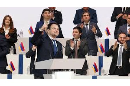 « Ուժեղ Հայաստան» կուսակցությունը Ագարակի բնակիչներին ներկայացրեց Սամվել Կարապետյանի տնտեսական և պաշտպանական ծրագրերը։