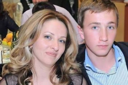 Скончалась мать героя 4-дневной арцахской войны 2016 года Роберта Абаджяна