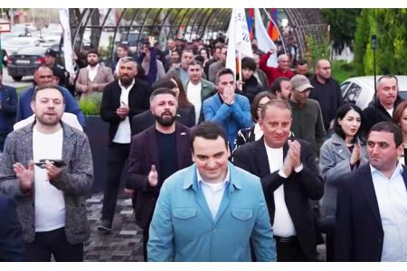 "Сильная Армения" пообещала жителям Чаренцава восстановить промышленный потенциал города