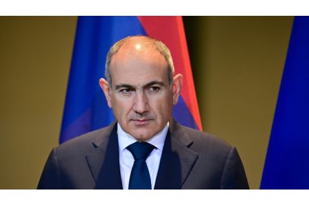 Никол Пашинян поздравил Касым-Жомарта Токаева с днем рождения