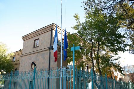 Հայաստանում Ֆրանսիայի դեսպանատանը հաստատել են Բաստիլի գրավման օրվա կապակցությամբ ընդունելության ժամանակ հյուրերի թունավորման փաստը