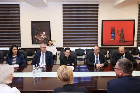 Армения и Польша думают о поведении совместной выставки ковров